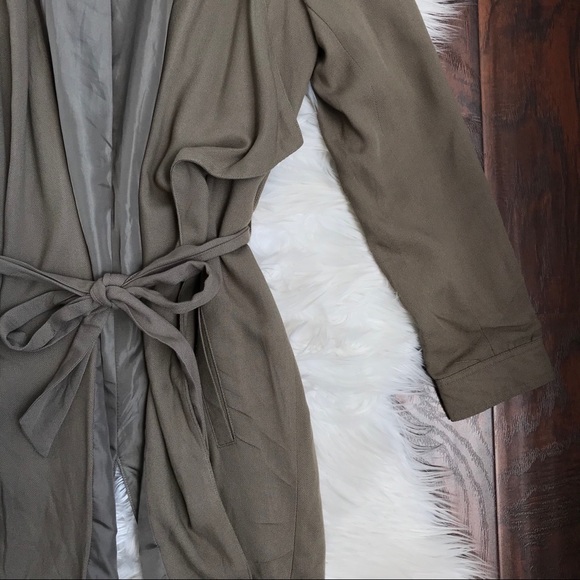 Jolt Green Hooded Lightweight Anorak Jacket - Picture 4 of 4